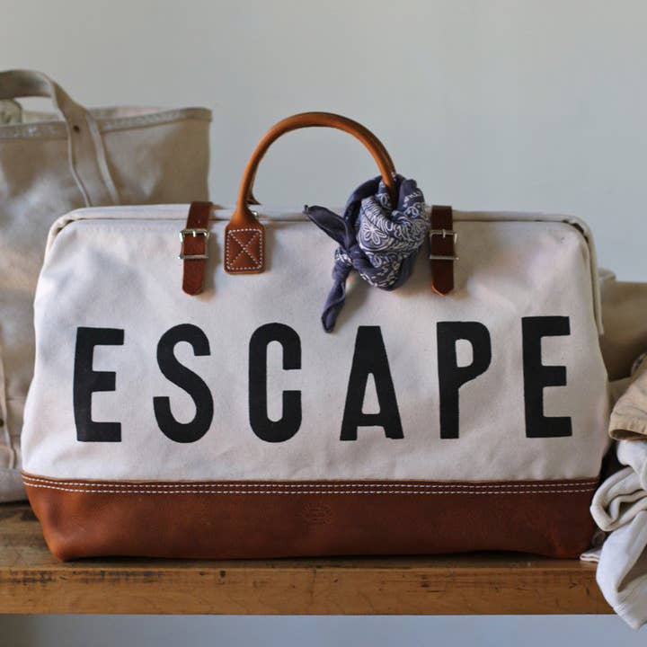 ESCAPE Traveler in Ivory: Natural